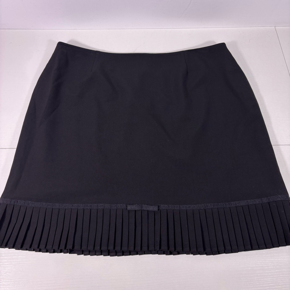 Worthington Stretch Black Pencil Skirt Pleated Detail and Darling Bow Size 18